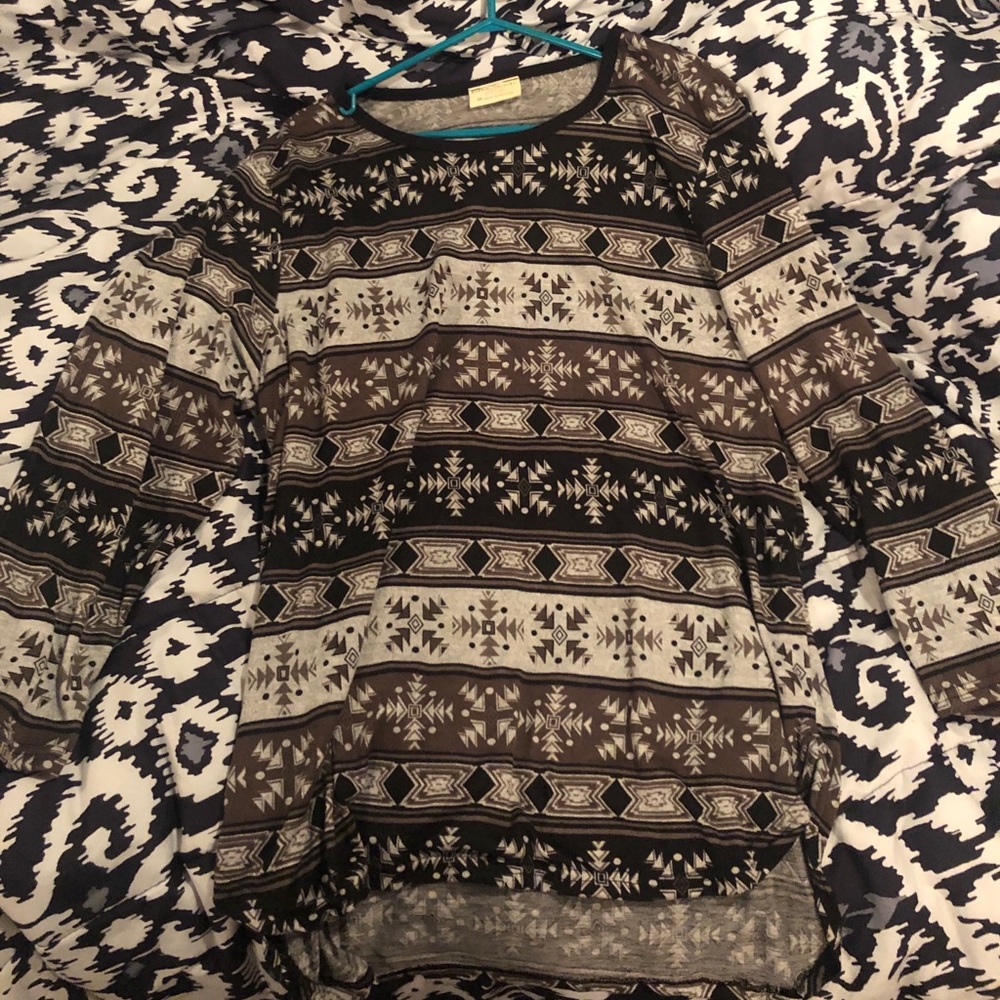 Long sleeve shirt